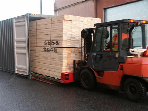 Хранение, перетарка грузов, таможенное оформление